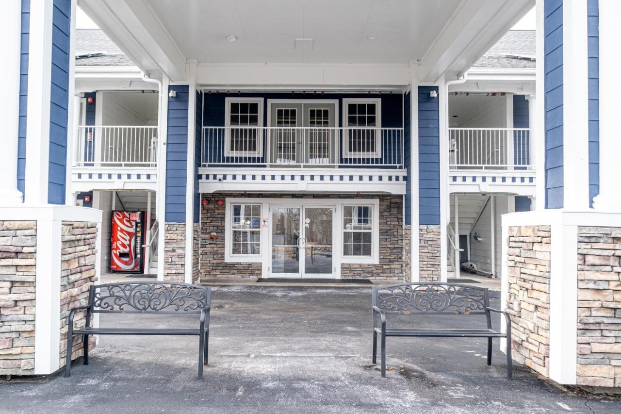Hilltop Inn & Suites, Near Foxwoods Casino 노스스토닝턴 외부 사진