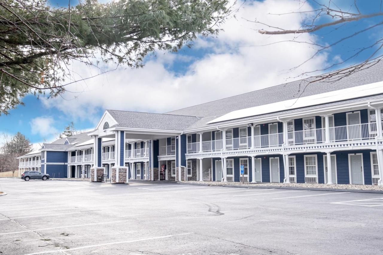 Hilltop Inn & Suites, Near Foxwoods Casino 노스스토닝턴 외부 사진